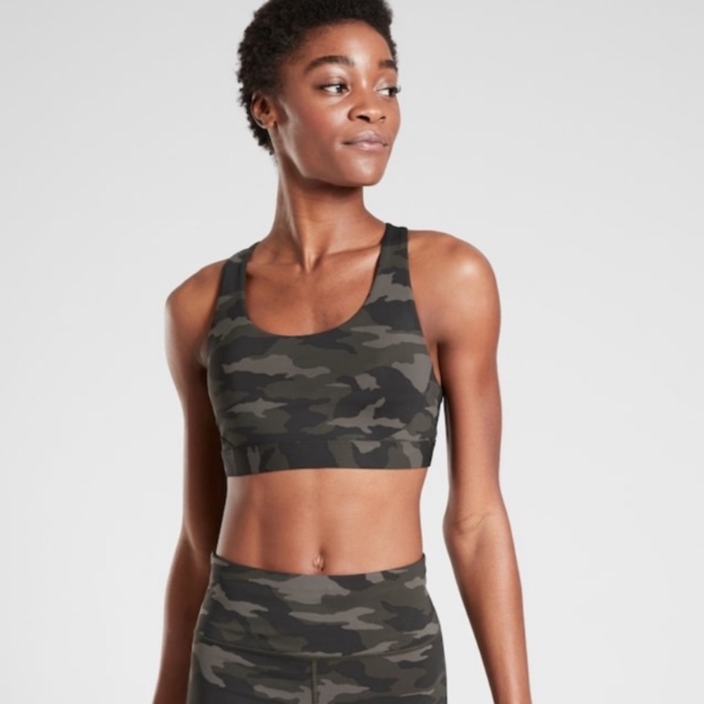 Athleta Ultimate Sports Bra in Camo, size small